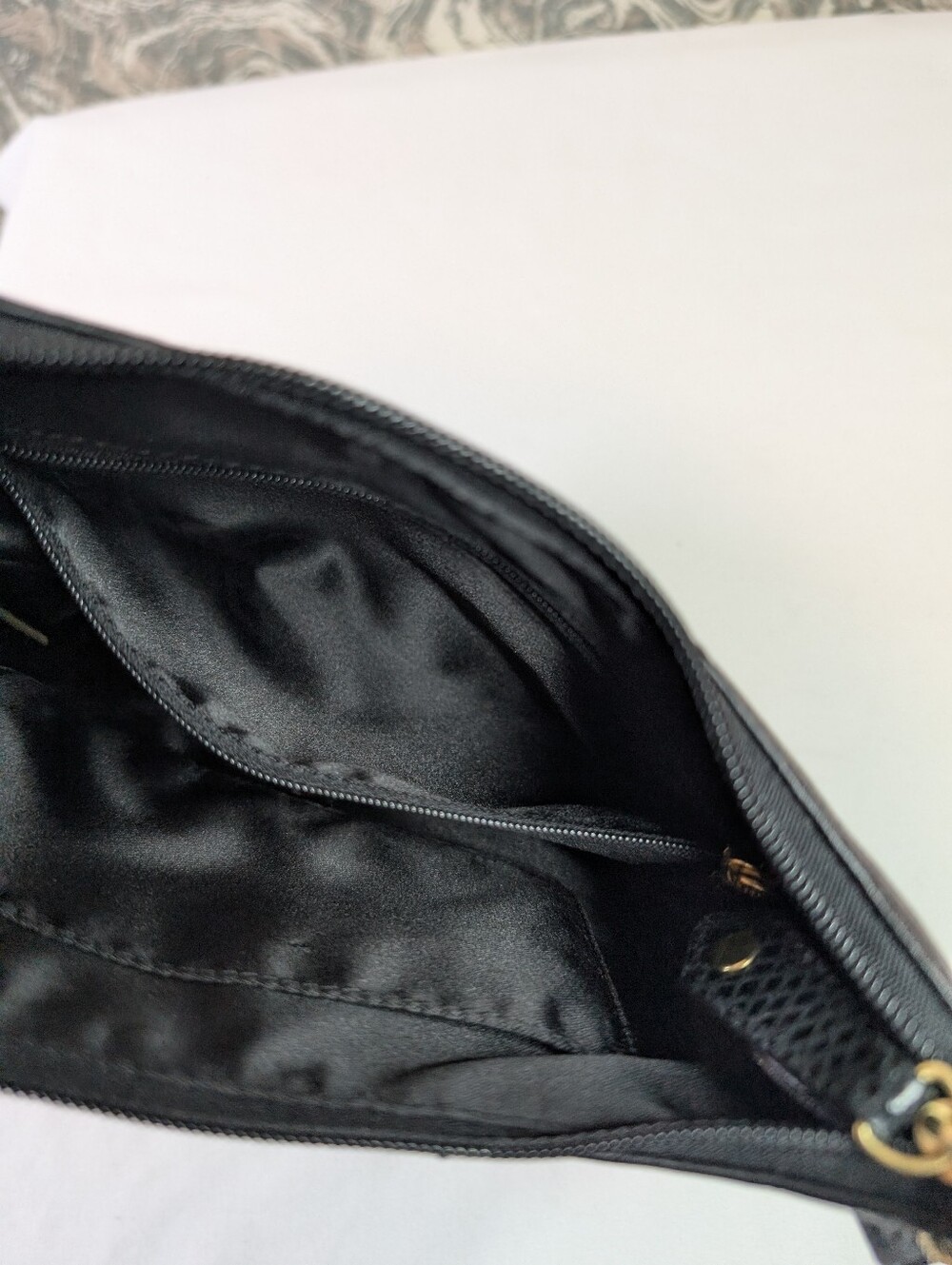 Coach Ashley Leather Swingpack Crossbody Bag - Picture 4 of 6